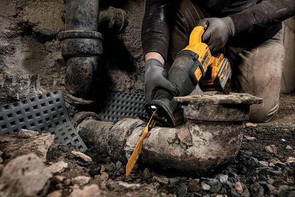 Пила сабельная аккумуляторная DeWALT DCS389NT DCS389NT фото