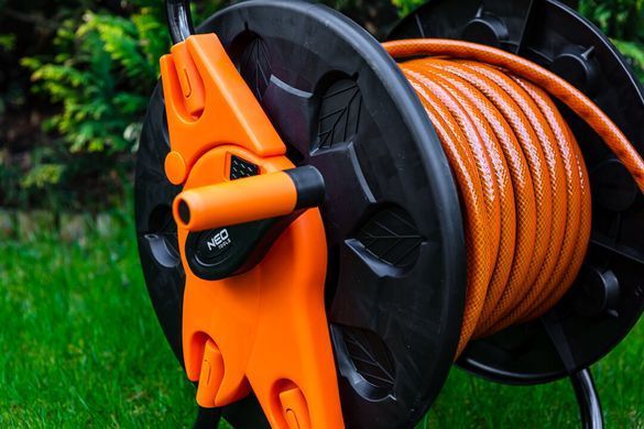 Катушка Neo Tools 15-791 для хранения садового шланга 1/2" или 3/4", с ручкой 15-791 фото