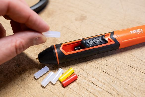 Ручка для гарячого клею акумуляторна NEO TOOLS 17-085, USB, 2000 мАг 17-085 фото