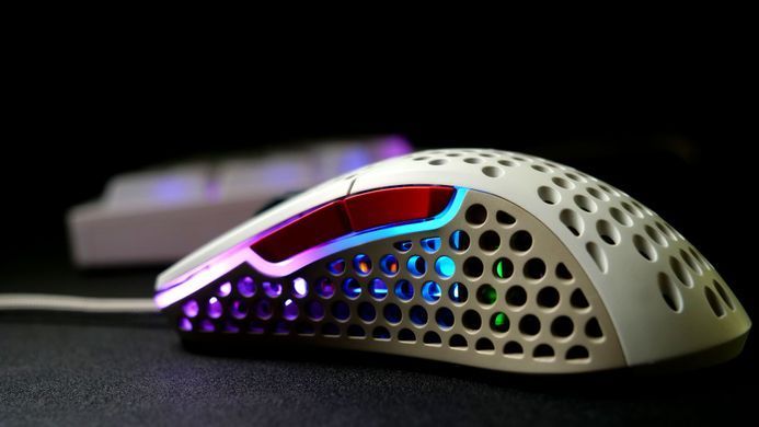 Cherry Xtrfy Мышь игровая M4 RGB USB Retro XG-M4-RGB-RETRO фото