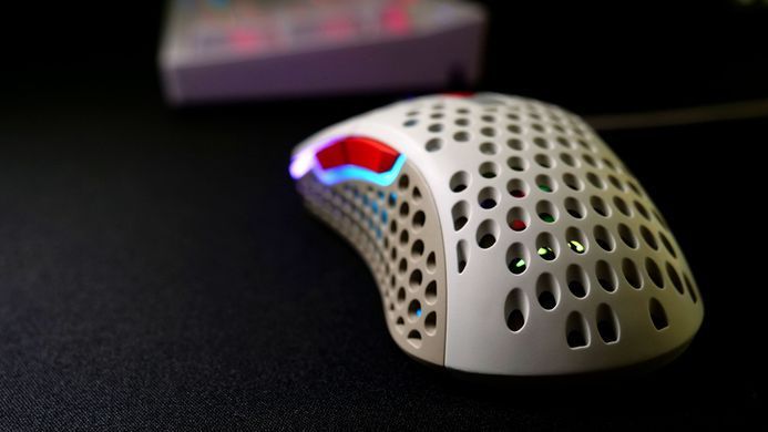 Cherry Xtrfy Мышь игровая M4 RGB USB Retro XG-M4-RGB-RETRO фото